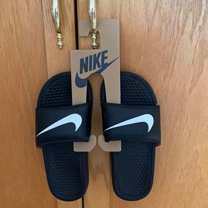 Nike Benassi Swoosh Flip Flops